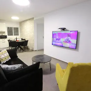 דירה Almog Luxury - אלמוג דירת יוקרה